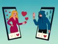 Oszust w masce ukrywa swoje zamiary, gdy kobieta na ekranie telefonu wysyła serduszka. To przykład co to catfishing – fałszywa tożsamość w sieci dla zysku.
