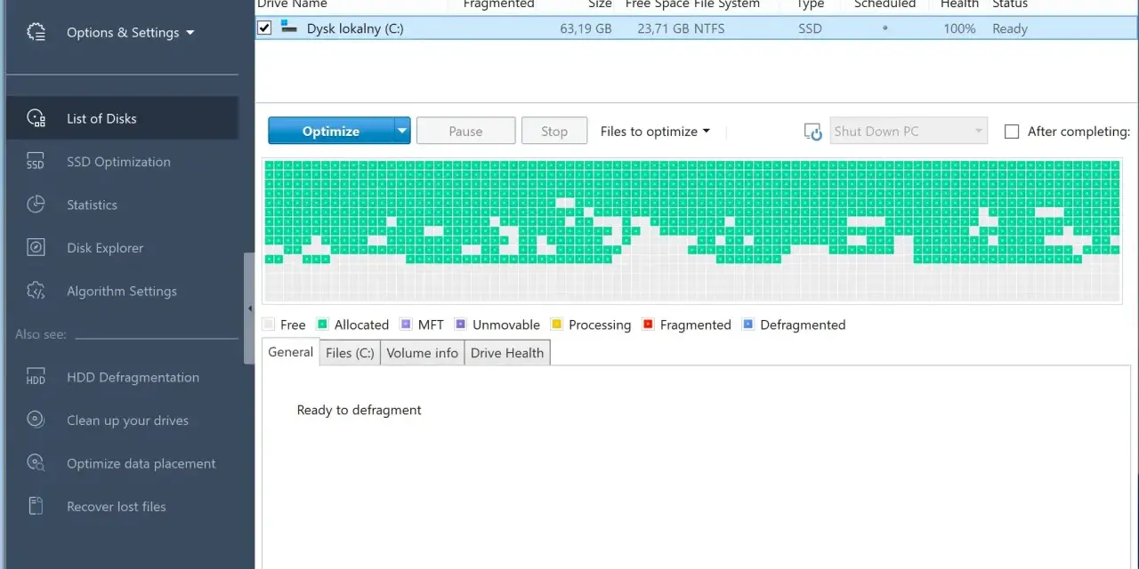 Program do dysków SSD Auslogics pokazuje stan dysku C:, gotowego do optymalizacji. Widoczny jest wizualny podział danych.