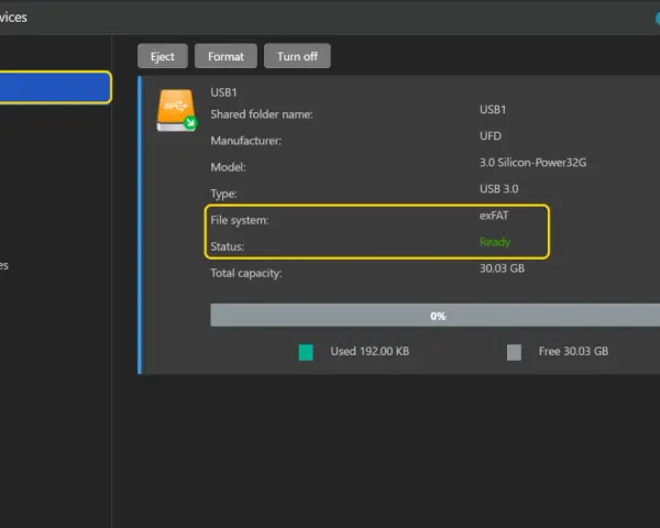 Dysk USB1 ma system plików exFAT, gotowy do użycia. Alternatywnie można wybrać NTFS.