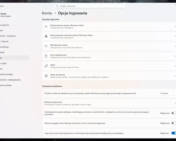 Ustawienia konta Windows 10: opcje logowania, w tym jak wyłączyć hasło. Widok ekranu z ustawieniami konta.