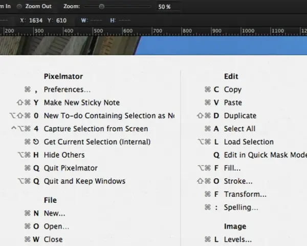 Menu Pixelmator z listą funkcji i ich skrótów klawiszowych, np. Kopiuj (⌘C), Wklej (⌘V).