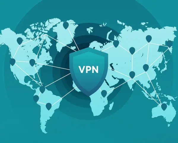 Mapa świata z siecią połączeń i tarczą z napisem VPN. Dowiedz się, nordvpn co to jest i jak działa.